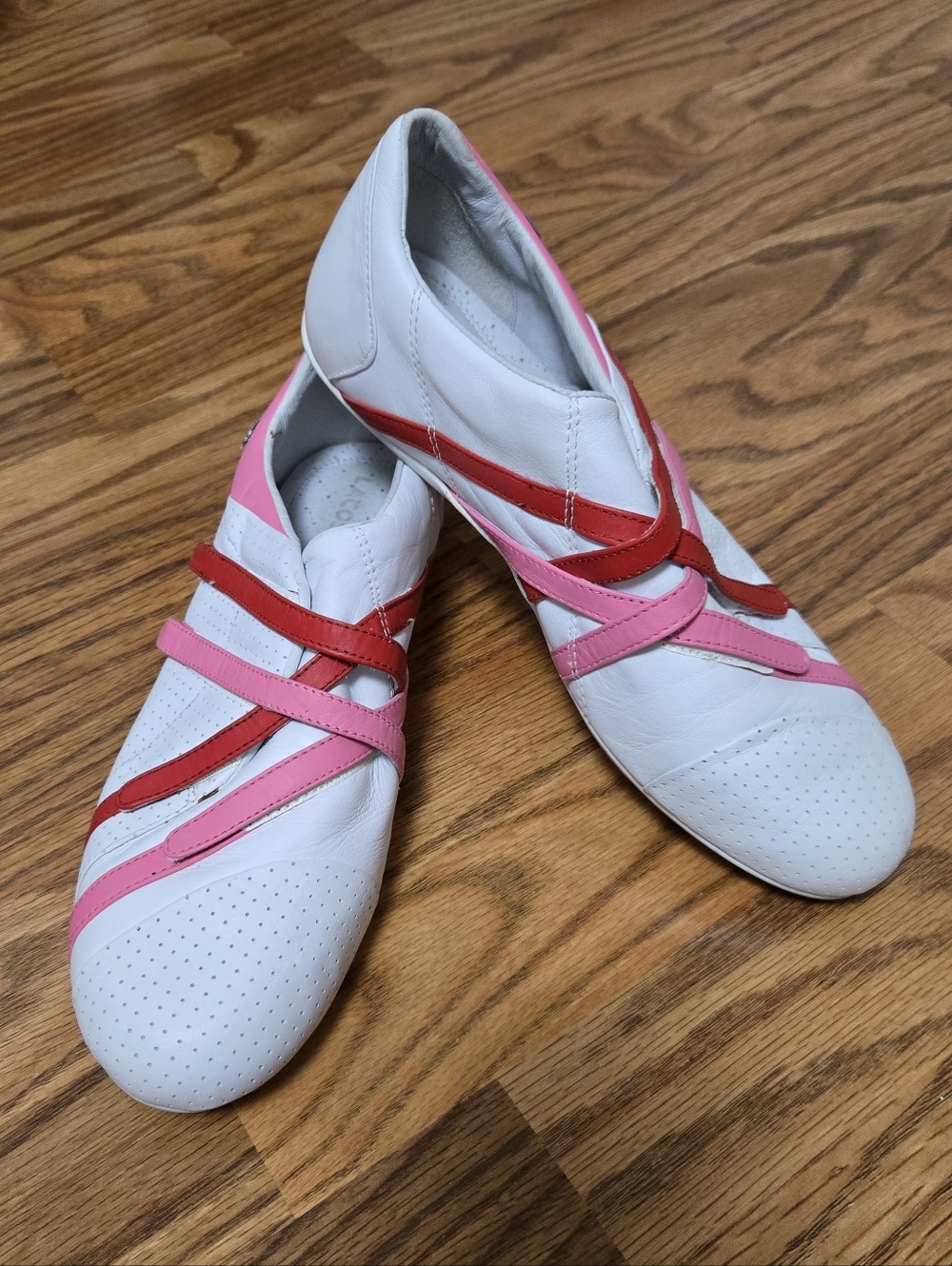 Lacoste Intrigue White Leather Sneakers With Pink and Red Straps Women's Size 9